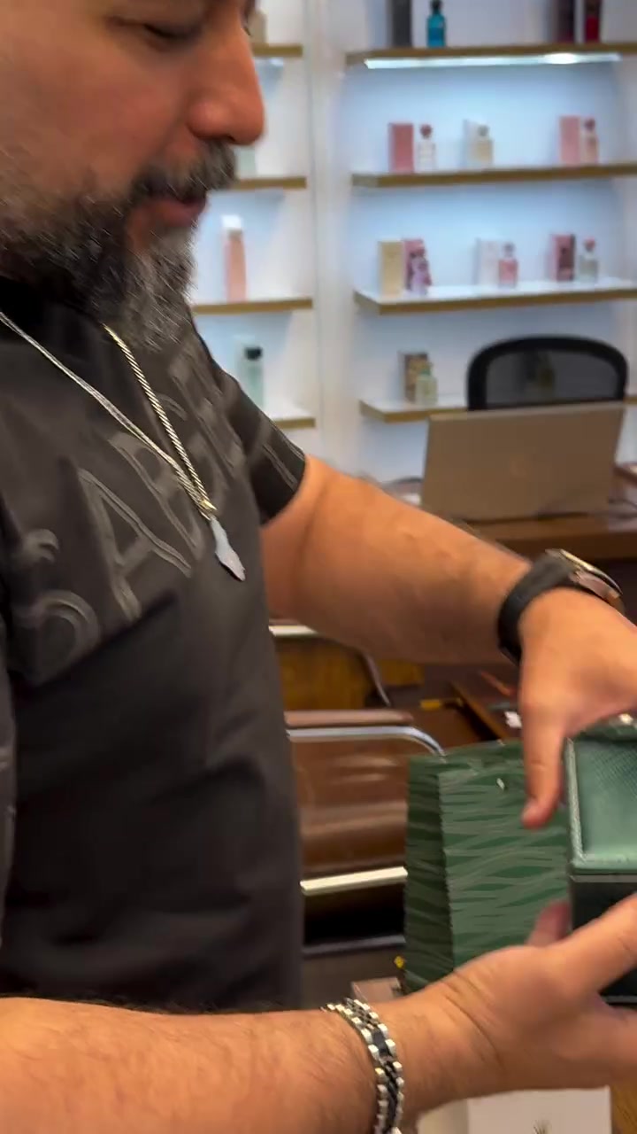 اطلب من الموقع الالكتروني و ادفع عند استلام الطلب 

AlgaithStore.com  - الموقع الالكتروني 

✅ توصيل سريع كل مناطق العراق 

✅ احدث الموديلات وبجودة عالية جداً 

✅ الدفع عند استلام الطلب 

للطلب او الاستفسار يمكنكم ايضاً التواصل على الرقم 
0777 025 9256

📍 العنوان : العراق - بغداد / شارع الرشيد ركن غرفة تجارة بغداد

#نظارات #ساعات #عطور #الغيث #متجر_الغيث #بغداد #العراق #توصيل  #هدايا #فاشن
