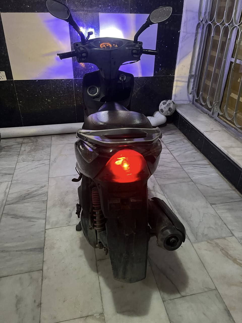 دراجه ثعلب للبيع
دراجه نضيفه جي تي ار
سرعه١٤٠
دراجه نضيفه نكره سلف
عنواني بغداد زيونه
السعر.850 وبيها مجال  
محرك ممفتوح الدراجه بأسمي
