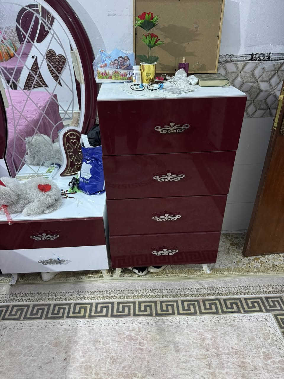 السلام عليكم غرفه نوم للبيع 7قطع مكاني بغداد ابو دشير  مقابيل المستوصف رقمي ***********
