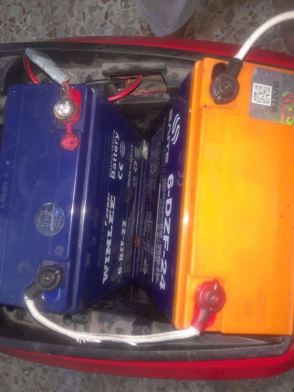 بغداد مدينت الصدر سعرر 400بيه مجال قليل
سلام عليكم عندي دراجه شحن ار9جديده كفراته شخط ما بيه باترياته جدددد اشاير يمنه يسره لايت عالي ناصي دبل اشاره هورن نضامRديجي عالي دراجه كامله عل اخر حبايه دبلاته جددد ملف جديد دراجه اي نقص ما بيه فقط البصمه ضايعه ولباقيي جديدد رقم الهاتف ***********مكاني
