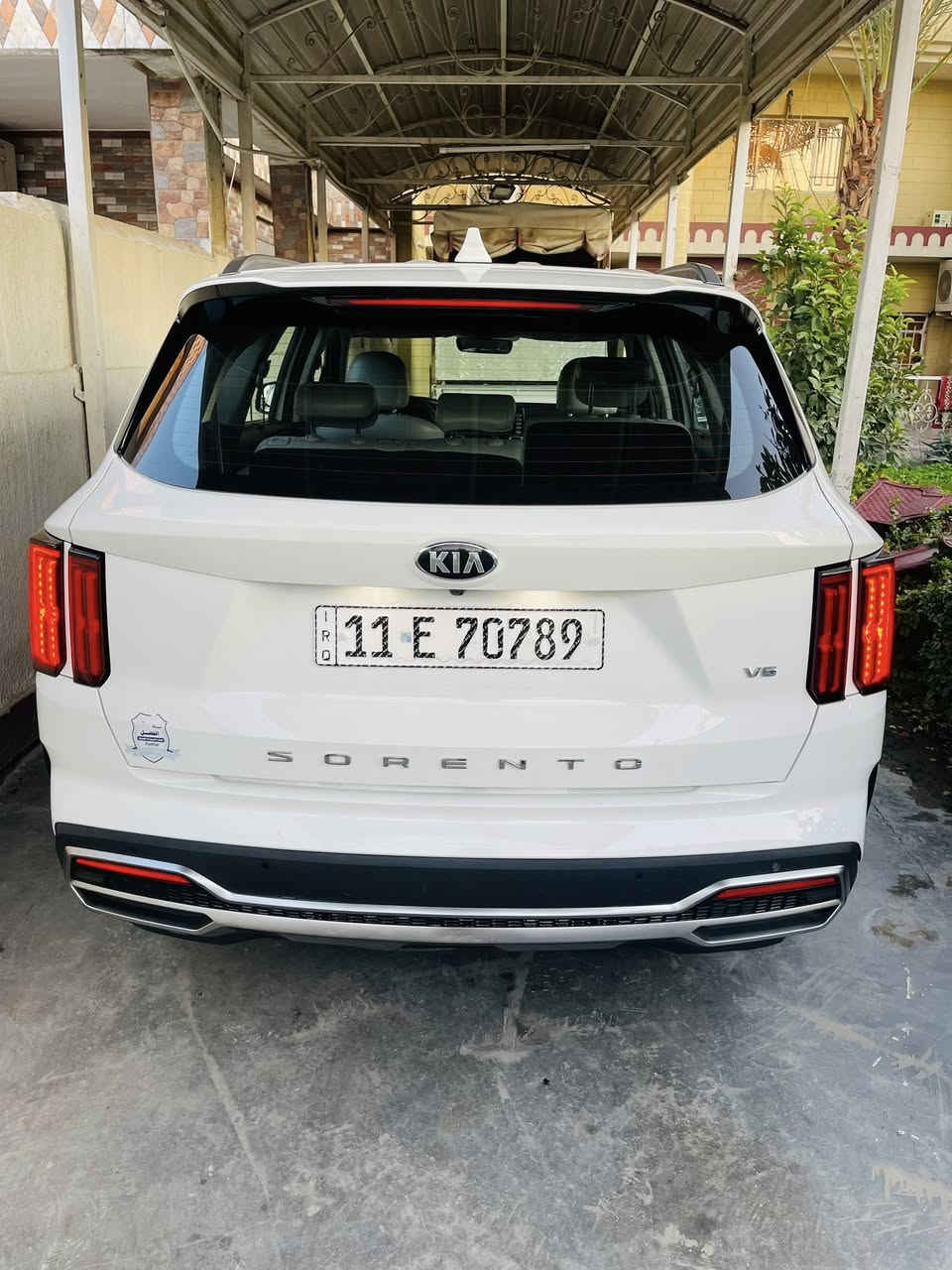 سلام عليكم 
للبيع 
كيا سورنتو موديل ٢٠٢١ خليجي 
رقم بغداد
ستة سلندر
نص فول
بصمة
كشنات كهرباء
صندوك كهرباء 
كير عصا 
مري شفط 
حساسات
شاحن واير ليس 
تشغيل عن بعد 
قمارة حديد 

السعر ٢٦٨
مكان السيارة بغداد
***********
مكفولة من الصبغ فقط بارد بسيط مأشر
