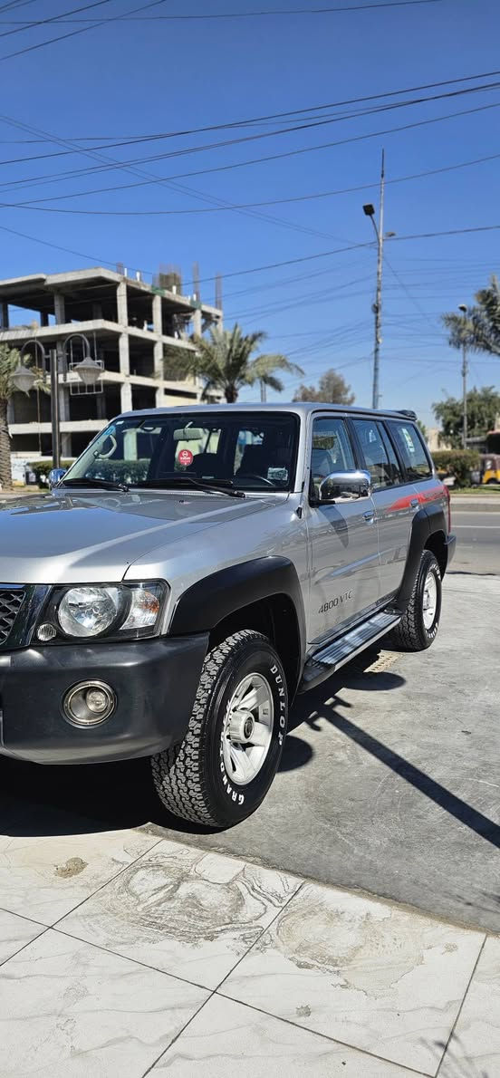 نيسان باترول سوبر سفاري
كفالة عامة ، ماشية ٧٧ فقط .
موديل ٢٠١٩ خليجي
بغداد 
للاستفسار ***********
