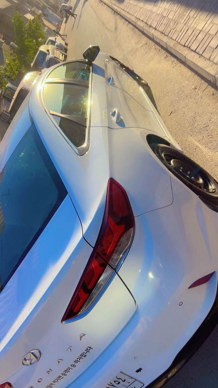 السلام عليكم سوناتا 21 بغداد بأسمي كوري اصل غازمحركها 2400 بيع او مراوس بدون حادث بيها 6 قطع  كليرمن كوريا بدون فتح
مواصفاتها
حساس خلفي 
مري شفط 
كشن كهربائي جلدتدفئةتبريد
تبريد قطعتين
قبل كم يوم رجعت على تيل 
وشويه الجنطة والدعامية 
***********
*********** بغداد, العراق
