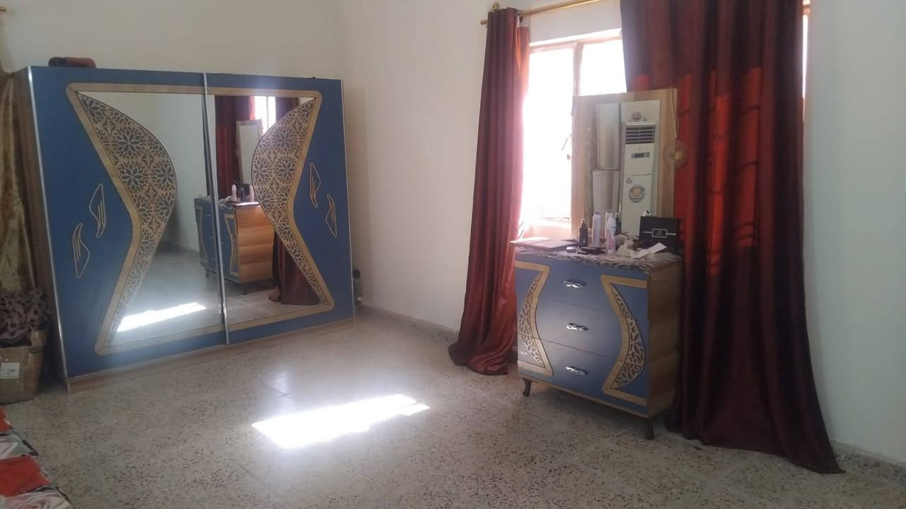 غرفه تركيه 5قطع الجربايه صومية 
مكانها بغداد حي العامل 
سعرها 375وبيها مجال بسيط


**إذا كنت صاحب هذا الإعلان وتريد حذفه لأي سبب، رجاءا أرسل رسالة إلى الدعم الفني**