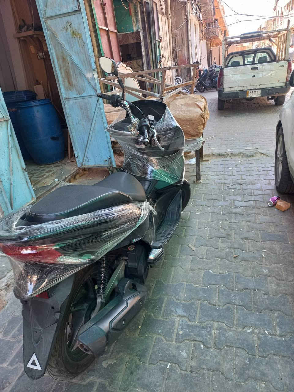درجه PSX  للبيع جيل الثاني
كامله  وجاهزه اي نق مابيها بس بكلايت الامامي مكسور 

عنونها بغداد العلاوي 

سعرها 13 ورقه 
*********** للإستفسار ع رقم
