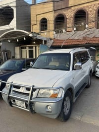باجيرو ٢٠٠٦ بيها ٣ قطع صبغ اثر شخوط جاهزة من كلشي ورقم بغداد سعرها ٨٥ ...