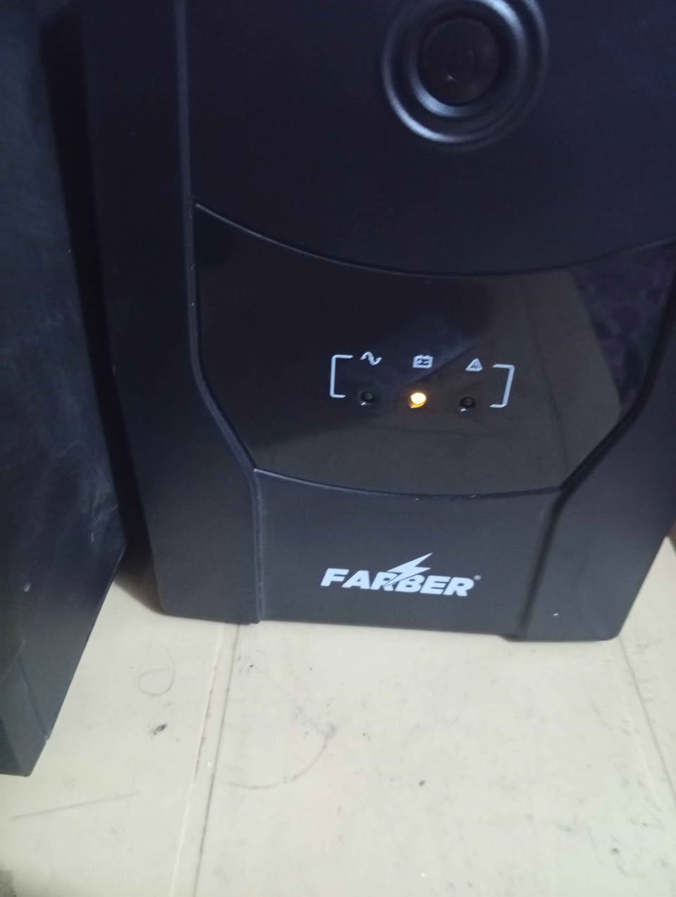 السلام عليكم تجميعة كاملة معة شاشة للبيع السعر 1مليون وبيهة مجال بصيط مكاني بغداد الحرية ***********
المواصفات
i5 10400جيل العاشر
كارت الشاشة gtx1660سوبر
هارد 1تيرة ssd
رامات ارجيبي 2×8  16 كيكة
مع شاشة من سامسونك ٧٠هيرتز
و يو بي اس 
وباقي الملحقات سمعات وماوس كاملة بغداد, العراق
