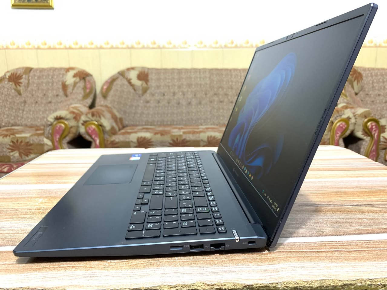 السلام عليكم
لابتوب DynaBook نضيف جداً وشكل حديث 
اللابتوب قوي للمونتاج والدراسة وبرامج هندسية شكل سلم ووزن خفيف والابتوب نضيف ومرتب 
المعالج i7 1185G7 (الجيل الحادي عشر)
رام 16GB DDR4 (قابل للزيادة)
تخزين 256GB
شاشة حجم 15.6 انش سلم 
كرت شاشة داخلي 8 كيكا(intel iRIS Xe)
كيبورد عربي انكليزي ضوئي
بصمة اصبع 
مداخل 2 usb C
هدية وياها جنطة و ماوس 
مكاني بابل ( توصيل عندي)
السعر :560 الف (قابل للتفاوض) حلة, بابل


**إذا كنت صاحب هذا الإعلان وتريد حذفه لأي سبب، رجاءا أرسل رسالة إلى الدعم الفني**