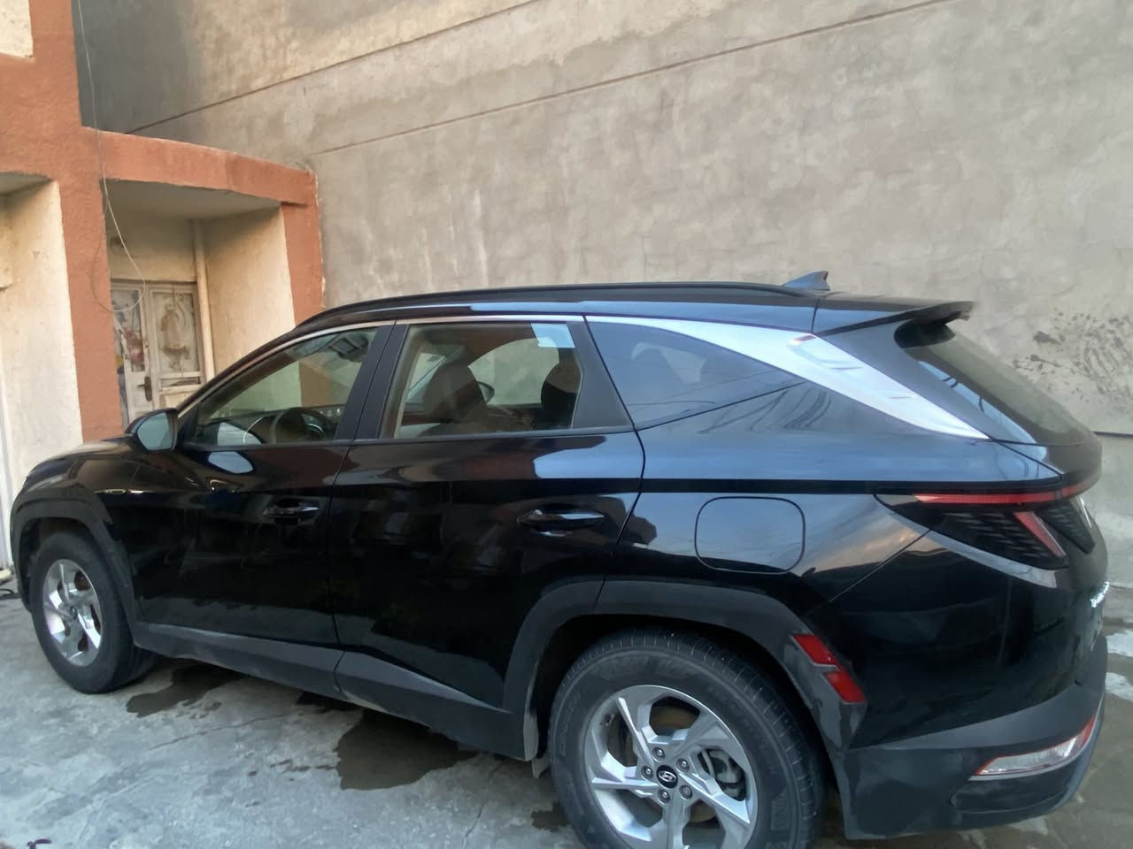 توسان موديل 2023 وارد امريكي
فول عدا سلايت

محرك 2500 

صندوك كهرباء

كشن كهربائي

بصمة تشغيل - تشغيل عن بعد - ابواب بصمة

رادار امامي جانبي خلفي

تحديد مسار قيادة آلية 

اوتو هولد + اطفاء ذاتي

تدفئة كشنات 

شاشة تدعم كار بلي 

كامرا خلفية 

شحن مبايل واير ليس 

تبريد قطعتين 

تحكمات استيرن جهتين + كروز سرعة

أنظمة قيادة  متعدده وهواي مواصفات بعد  

سايد بريك بصمة

السيارة فول عدا سلايت وجدا نضيفه استخدام شخصي

رقم بغداد الدولي ب 180 ورقه وبيها مجال بسيط مكان السياره الدوره

ماشيه 33 mi

***********

الرقم متوفر واتس اب
