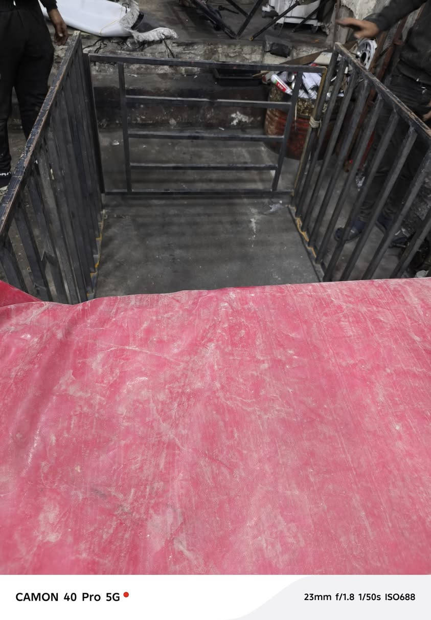 سلام عليكم شباب عندي هذا الجنج مال كارتون مال حمل  تفصال درجه اوله السعر75وبي مجال الشراي اتصال ع رقم  ***********العنوان  سايدين المندوده وتحياتي للجميع
