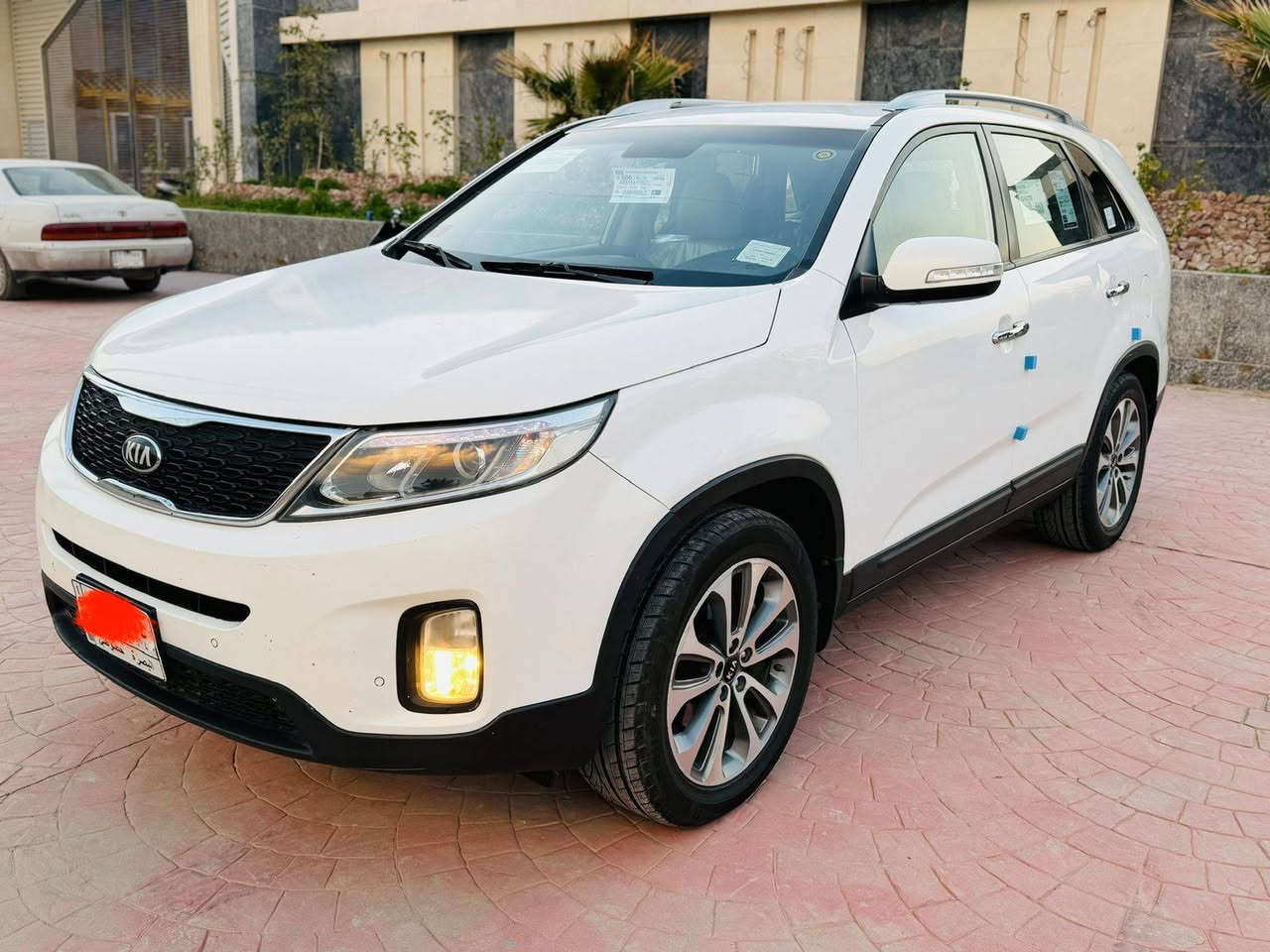 السلام عليكم كيا سورنتو خليجي موديل 2014 حره تحويل ثاني يوم مشروع وطني سنويه ل 28 رقم بصره مكفولة من الضربه والتبديل بيه رشات صبغ الجه اليمنه بدون دواخل تجميل شرط مكينه 2400 / 4 سنلدر فول مواصفات 1/1 شاشه كامره تحكم استيرن جيهتين حساس امامي وخلفي بلاجكتور يدات نيكل داخل وخارج 5 ويل كب لايت حاجب لد خلفي 3 قطع تبريد تدفئه بلكشنات كشنات جلد اشاره بلمرايه مرايات شفط 7 راكب بصمه ابواب بصمه تشغيل بصمه جنطه اشاره ترحيب نظام ايكو تبريد بيانو طخم تاير جديد قماره حديد مكفوله من البارد والشخوط دواخل وضع الشركه ترايه كلش حلو السعر 145 مكان السيارة الناصرية التصال ***********
