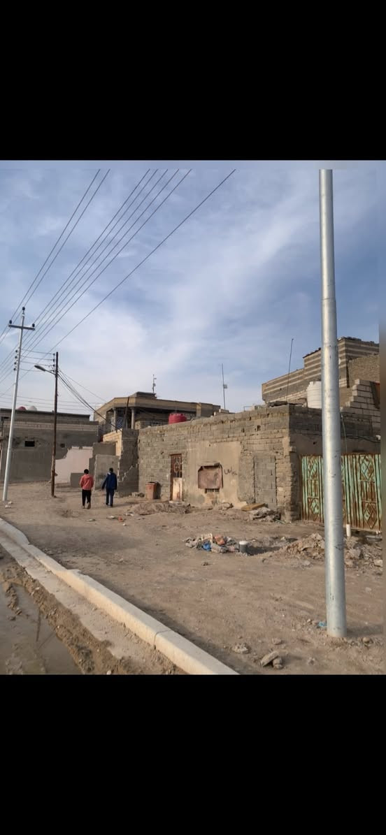 بيت للبيع البصرة الزبير. المساحة ٢٢٤ على الشارع تجاري قرب سوق سوادي ملك طابوو الاستفسار 
 ***********
