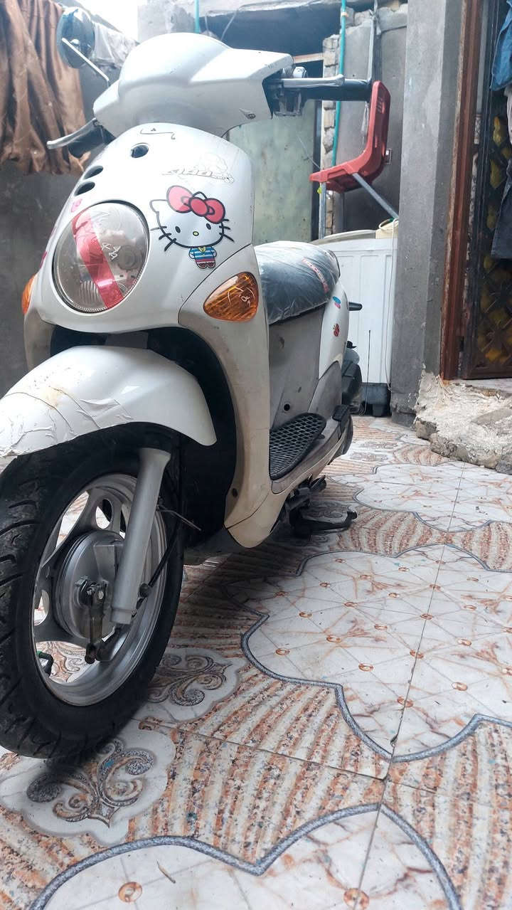 السلام عليكم شباب/ دراجه فله كفاله عامه من مكينه  تجي وتشوف دراجه  مال ربه ماصالهه  شهر من نزلته تجي وشوف العين دراجه كلشي شغال بيه دبلات  أماميه-خلفيه  دراجه على وضع الشركه  # العنوان ! بصره حيانيه ! اولاين على المستطيل! قرب ! حسينيه الزينبيه ""! السعر ٩٥٠ وبيه مجال المو شراي لا يتعبني رقم تليفون  ***********
