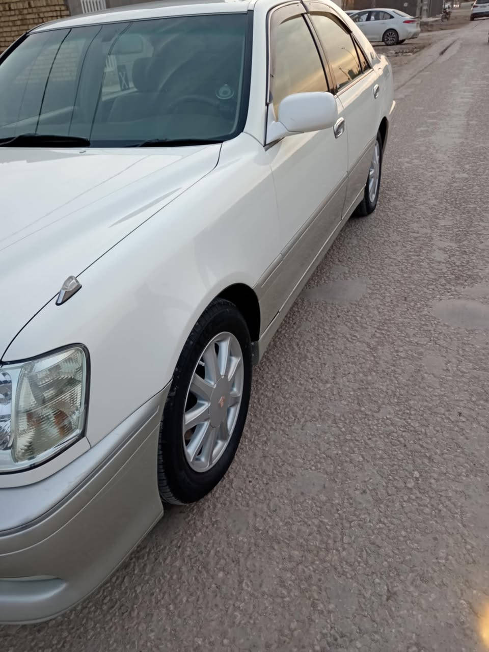 السلام عليكم ملكه  موديل 2003اصل سنويه لل27  مكينه ديفور كبير السياره مكفوله بيه ضربه خفيفه خاملغ امامي ايمن لون لولوءي خضراوي السياره جديده معنه الكلمه حداديه كير مكينه تخم تاير تبريد كله جديد السعر 135وبيها مجال قليل حك الجيه  رقم بابل تحويل مباشر 
مكان بابل 
***********
***********
