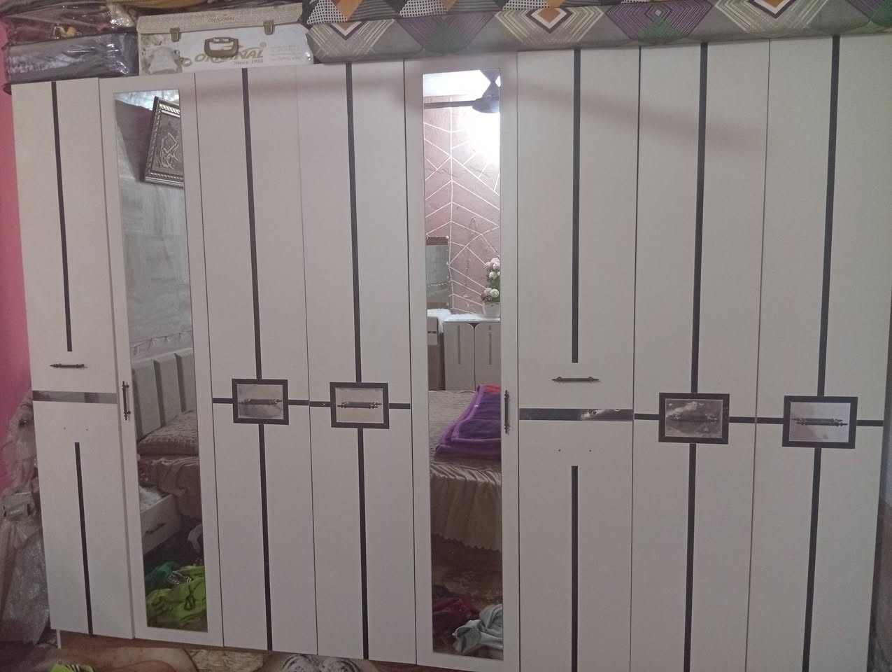 غرفة نوم تركي جديد نظيفة مية بل مية 750اوبيها مجال
***********
