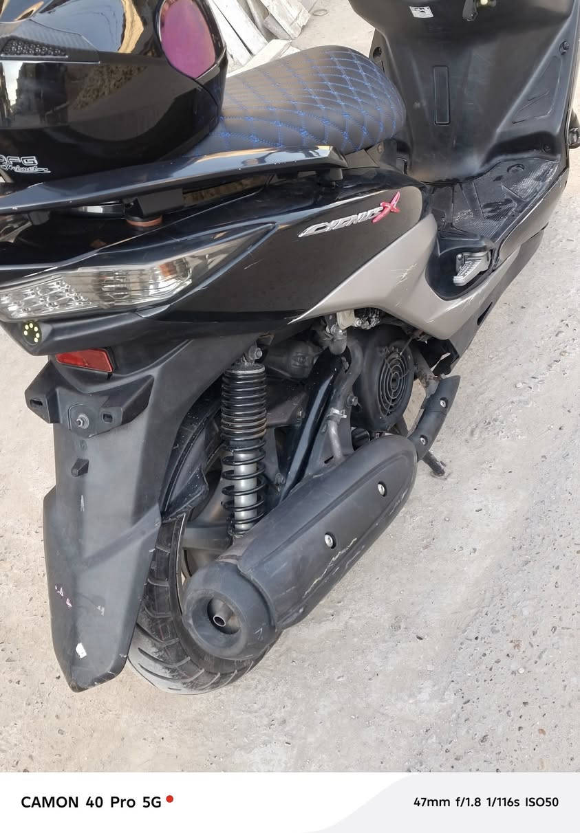 سلام عليكم شباب دراجه سكنز لد حديث ياباني موديل ٢٠١٧ دراجه ماخذه من معرض كلشي وكلاشي صارله شهرين ونص تقريبن مداريه من كلشي شوكت متريد نكره سلف  اخذته من المعرض ب٢٢٠٠وتكدر تتصل وشوف لاسعارهن عارضه ١٦٠٠قفل من لخير لن عدي بناء ومستعجل عليه رقمي ***********شراي تصل مكاني بغداد الغزاليه
