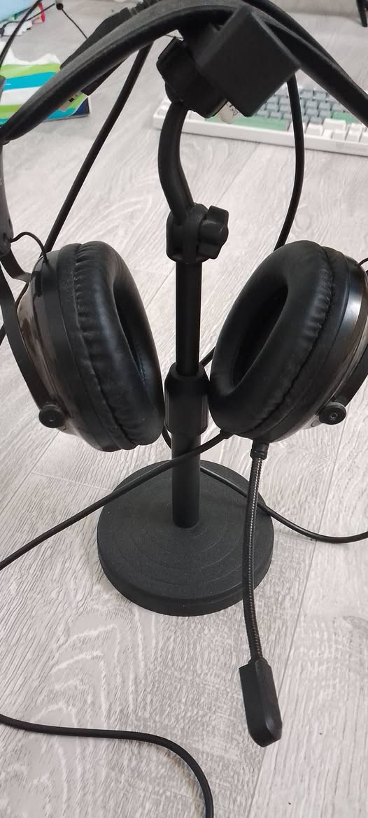 السلام عليكم 
عندي اكسسوارات حاسبه بقت عندي وره ما بعت حاسبتي واريد ابيعهن كلهن استخدام بسيط ونظيفات
- كيبورد براون سوتش onikuma g52 (٢٥ الف)
- ماوس  bloody w70 max 2000hz ( ٣٠ الف )
- سماعه هيد سيت من لينوفو (٢٠ الف)
- قلم ايباد ابل كوبي يدعم راحة اليد والميلان (١٠ الف)
- ايربود كوبي درجه اولى شركة biboshi (٢٥ الف)
- سماعة TANGZU 2nd gen(٣٠ الف)
الاسعار بيهن مجال بسيط مكاني بصره توصيل ماعندي


**إذا كنت صاحب هذا الإعلان وتريد حذفه لأي سبب، رجاءا أرسل رسالة إلى الدعم الفني**