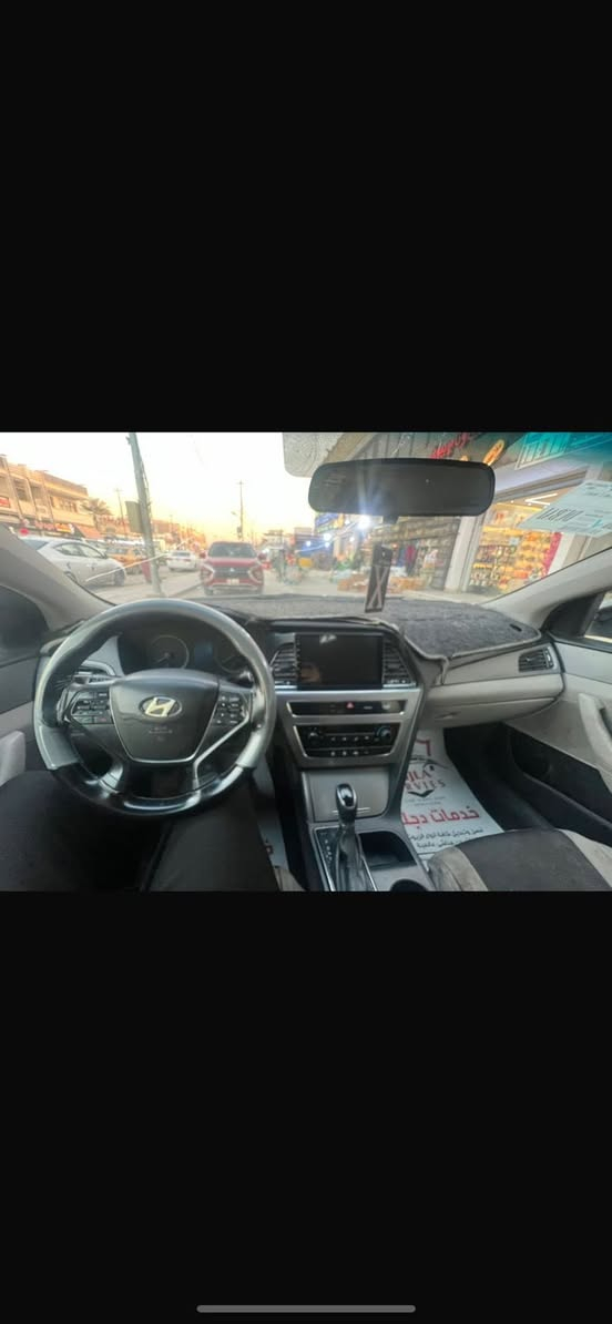 سوناتا 2017 وارد امريكي
محرك 2400 GDI 
السيارة ماشيه 150 
سيارة كير تبريد فول الفول 
الصدر ممتاز نسبة كام 90‎%‎ 
رقم سليمانيه تحويل ثاني يوم 
المواصفات عاديه
للبيع او مراوس ***********
