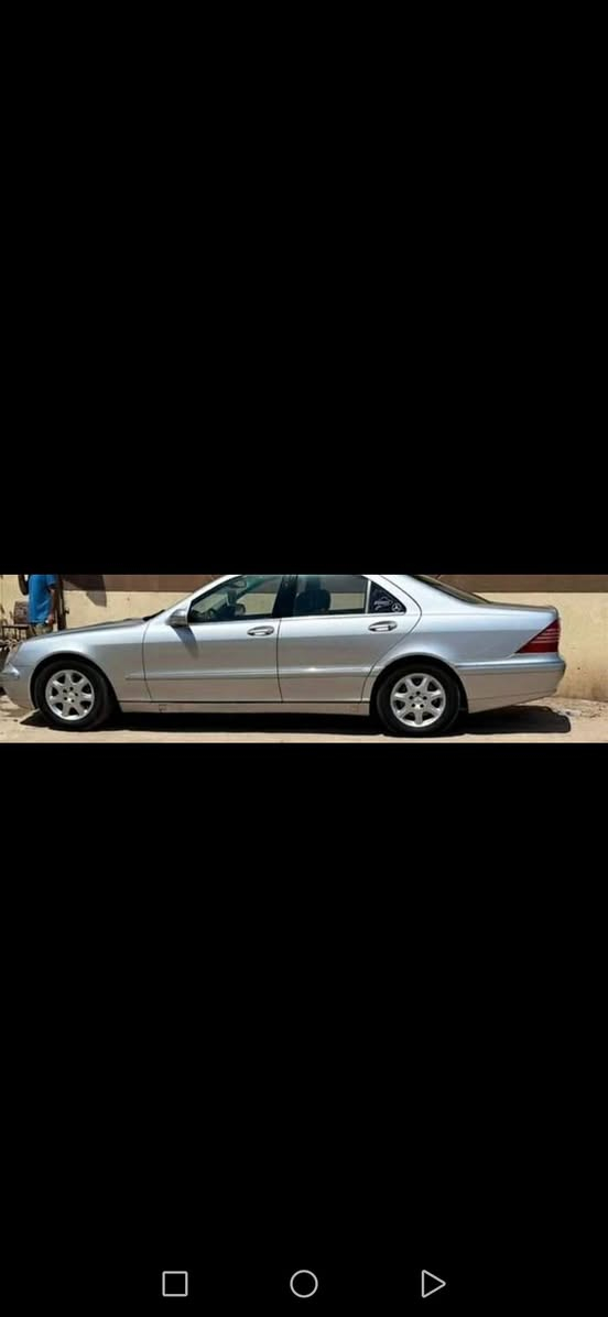 للبيع مرسيدس500S موديل2001بأسمي رقم بصرةجديدفول مواصفات وجاهزه من جميع النواحي حداده جديده وگير جديدكمبريسرمال كصه باتري جديد طخم تايرات جديد
نوزلات ايرفلو مجاول جوينات راديترماء كله حاويه يعني ادامةكامله للسياره صبغ قطعتين رش فقط البقيه بلاد بدون قطرةخياس
دواخل نظيفه جدآ استخدامي للسياره قليل للأستفسار أكثراتصل *********** مكان السياره ميسان السعر115واعتقد اتعرفون اسعار خواتهه تحياتي للجميع
