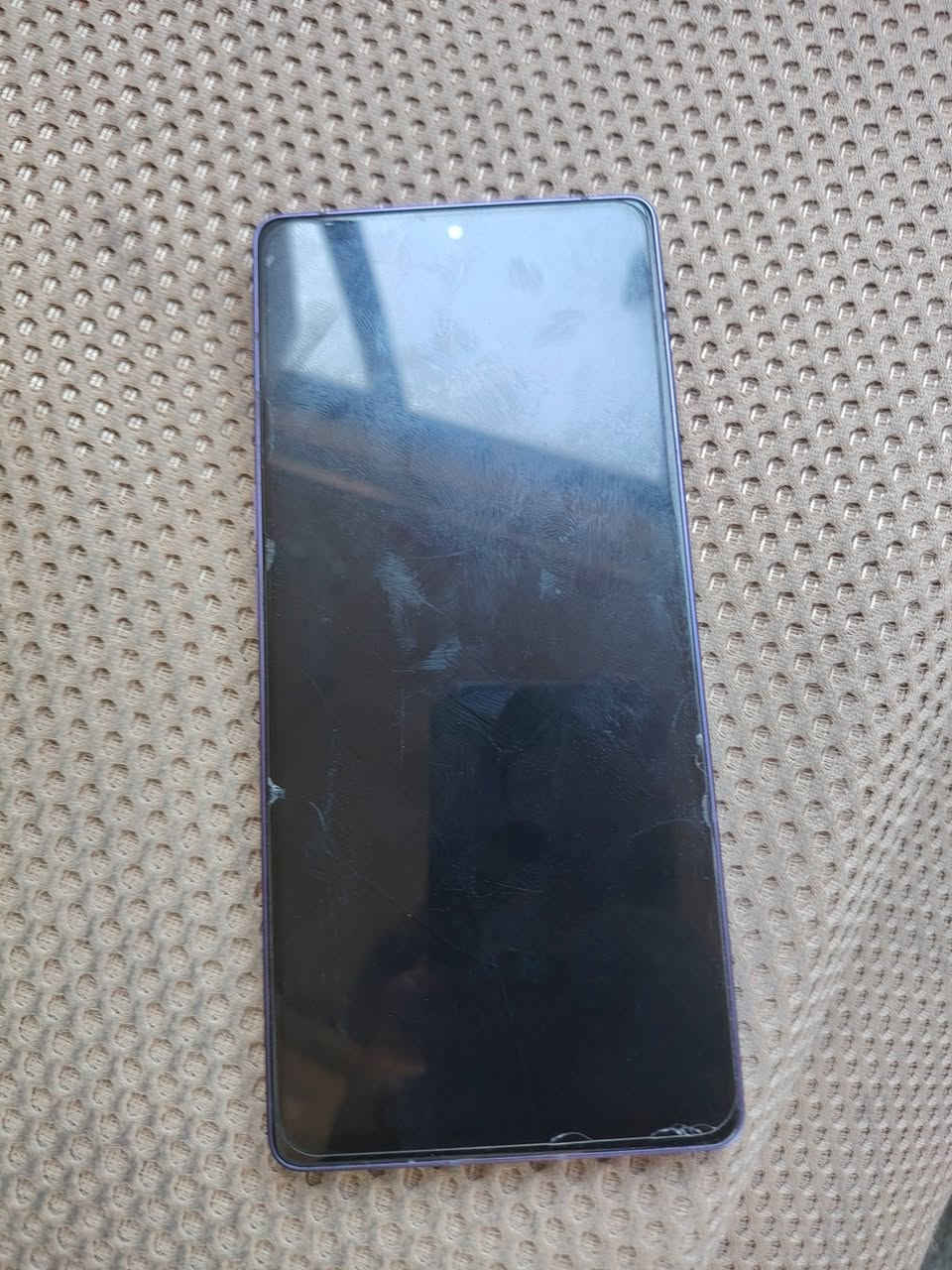 انفنكس نوت 50 برو بلص نضافه 100/100 ملحقاته كامله للبيع 375 اوبي مجال الشراي يتصل ***********
