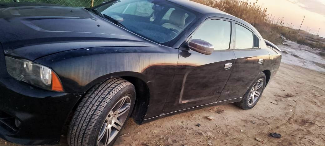 اسلام عليكم شارجر موديل 2013 رقم بغداد الماني سنويه ماصاقطه مشروع وطني تحويل مباشر جاهزه محرك كير كهربائيات تخم تاير نواقص بسيطه الصدر لامامي 70 بلميه اكسن بيه صوت فقط ضررها جاملغ وبنيد بدون برانكيت السعر 129مجال بسيط جدا ***********
