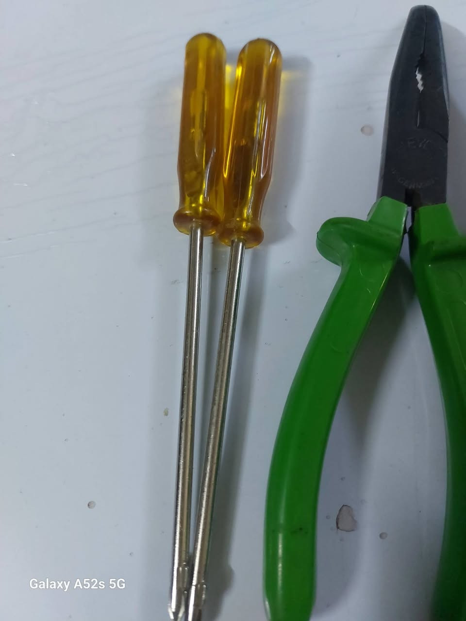 سلام عليكم مجموعة عدد للبيع ٣ بلايس رنك الماني اصلي + ٢ درنفيس مربع اصلي+ للوية امريكي بالكارتون ..للعلم الكل انتاج قديم غير مستخدم السعر ٣٠ الف للكل والمكان بغداد


**إذا كنت صاحب هذا الإعلان وتريد حذفه لأي سبب، رجاءا أرسل رسالة إلى الدعم الفني**