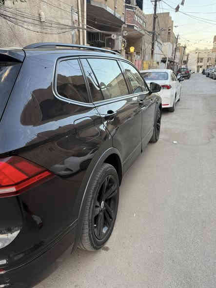 السلام عليكم فولكس واكن تيكوان للبيع واريد امريكي حاثهه جاملغ وبنيد السياره ار لاين مديل 2023 السعر 195 وبيهه مجال *********** ماشيه 48Km
