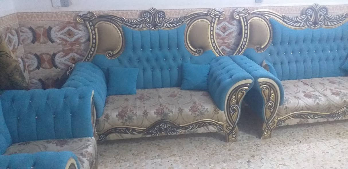 السلام عليكم  تخم ملكي نضيف مع طبلات للبيع في الديوانيه  السعر 650 للاستفسار الاتصال على الرقم 
***********

