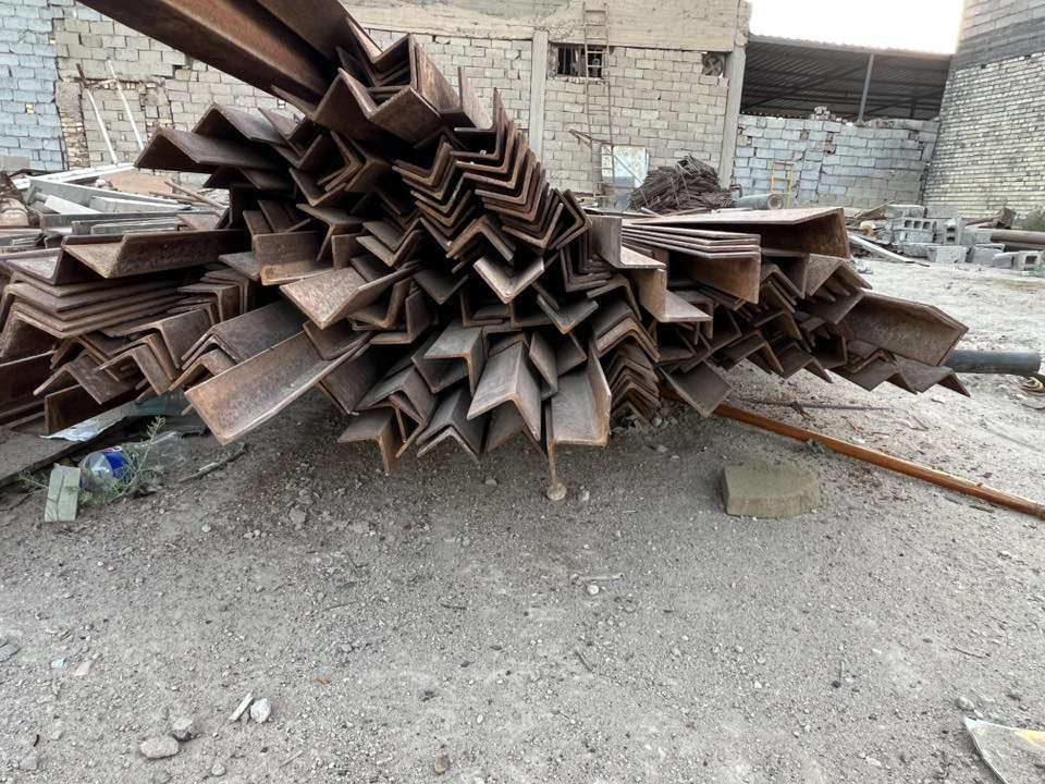 يالله زاويه حديد 2 انج الطول 6 متر كميه غير مستخدم ستندر + نستله كميه السعر وللاستفسار اتصل ع 

‭٠٧٧٤ ٣٥٢ ٩٠٦٨‬
