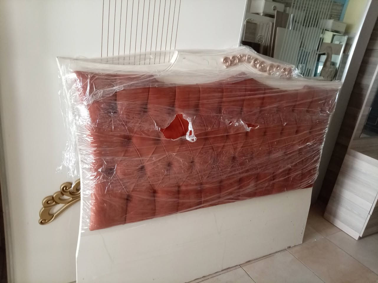 سعر 290 الف 
***********
واتساب
