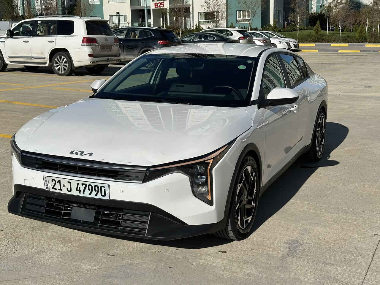 السلام عليكم k4موديل 2025
بدون صبغ بدون ايرباك

فقط بل بنيد شويه موضح بل صوره 

مواصفات موضح بل صوره

رقم سليمانيه اب اسمي 

ماشي ١٢الف 

عنوان سليمانيه 

رقم ***********

سعر ١٩٠
