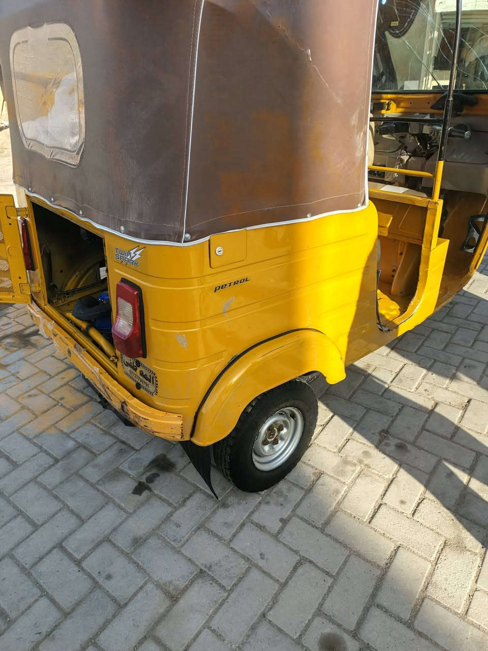 سلام عليكم تكتك مديل 19  العنوان الحسينيه مال راجديه الرقم ***********    ***********
