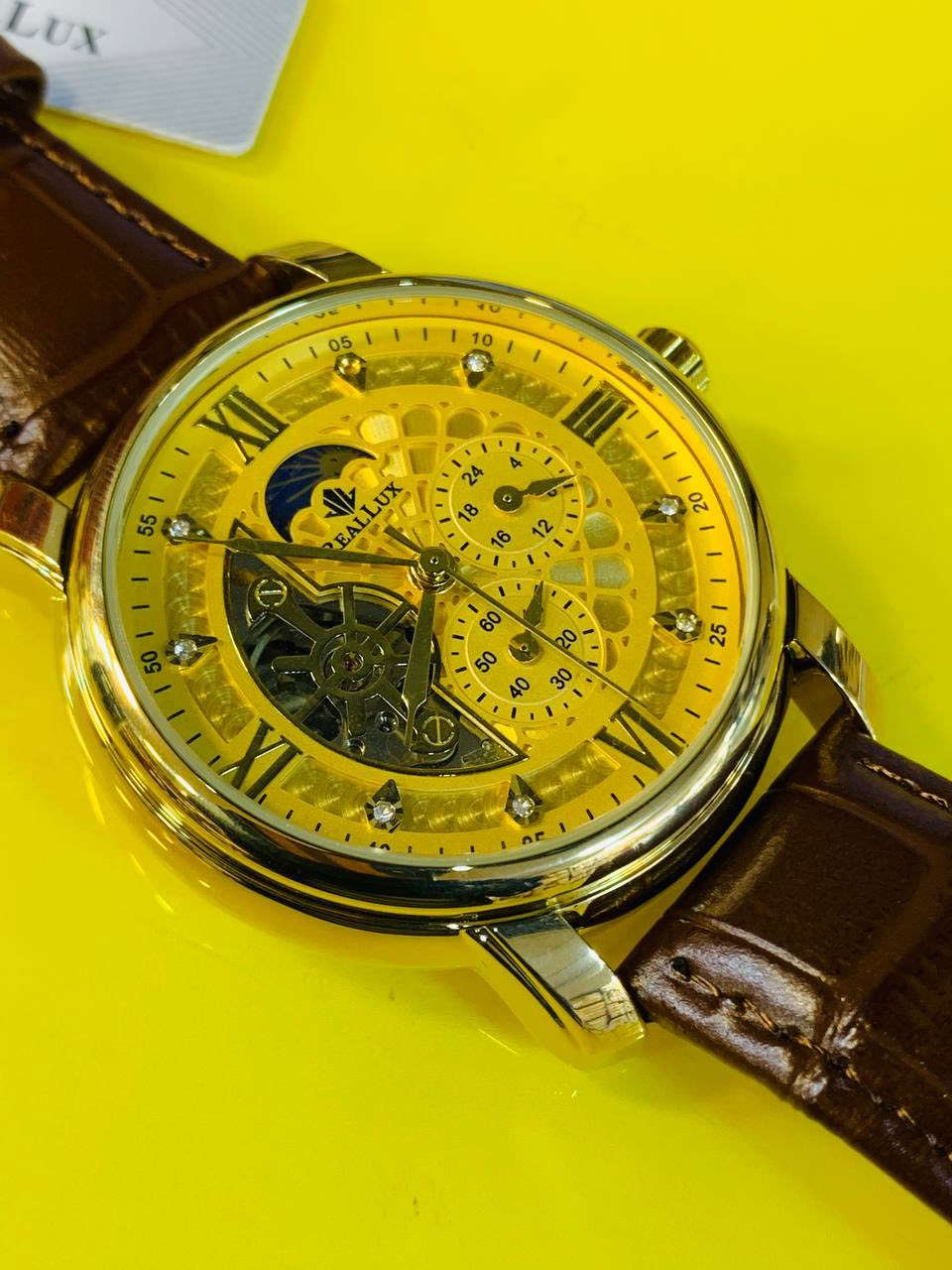 #ساعة_توماتيك
✅توماتيك تعمل بدون بطارية على النبض
✅طلاء ثابت
✅مكينة أصلية
✅ضد الماء 100‎%‎
✅مناشئ عالمية

✳️للحجز والاستفسار
الاتصال على الرقم الاتي
☎️📲***********

او مراسلة حسابات المحل
يتوفر خدمة توصيل🛵

#هدايا #عرض_خاص #موصل #اكسبلور
