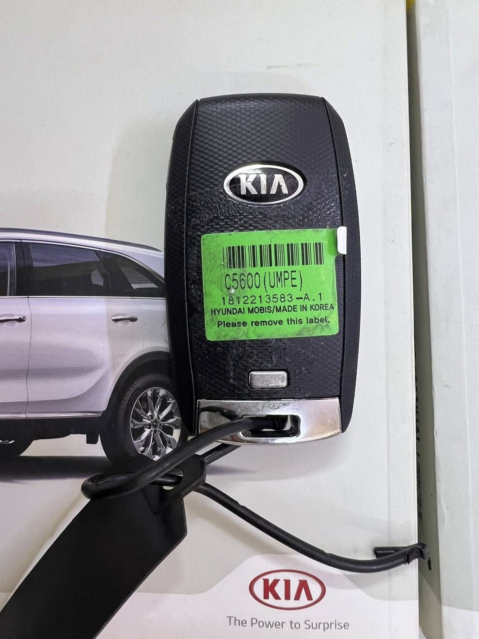 سلام عليكم بصمه سورنتو للبيع هيه وكتلوك مال شركه جديده بعدها ما مستخدمه اصلية لاستفسار *********** مكان بغداد
