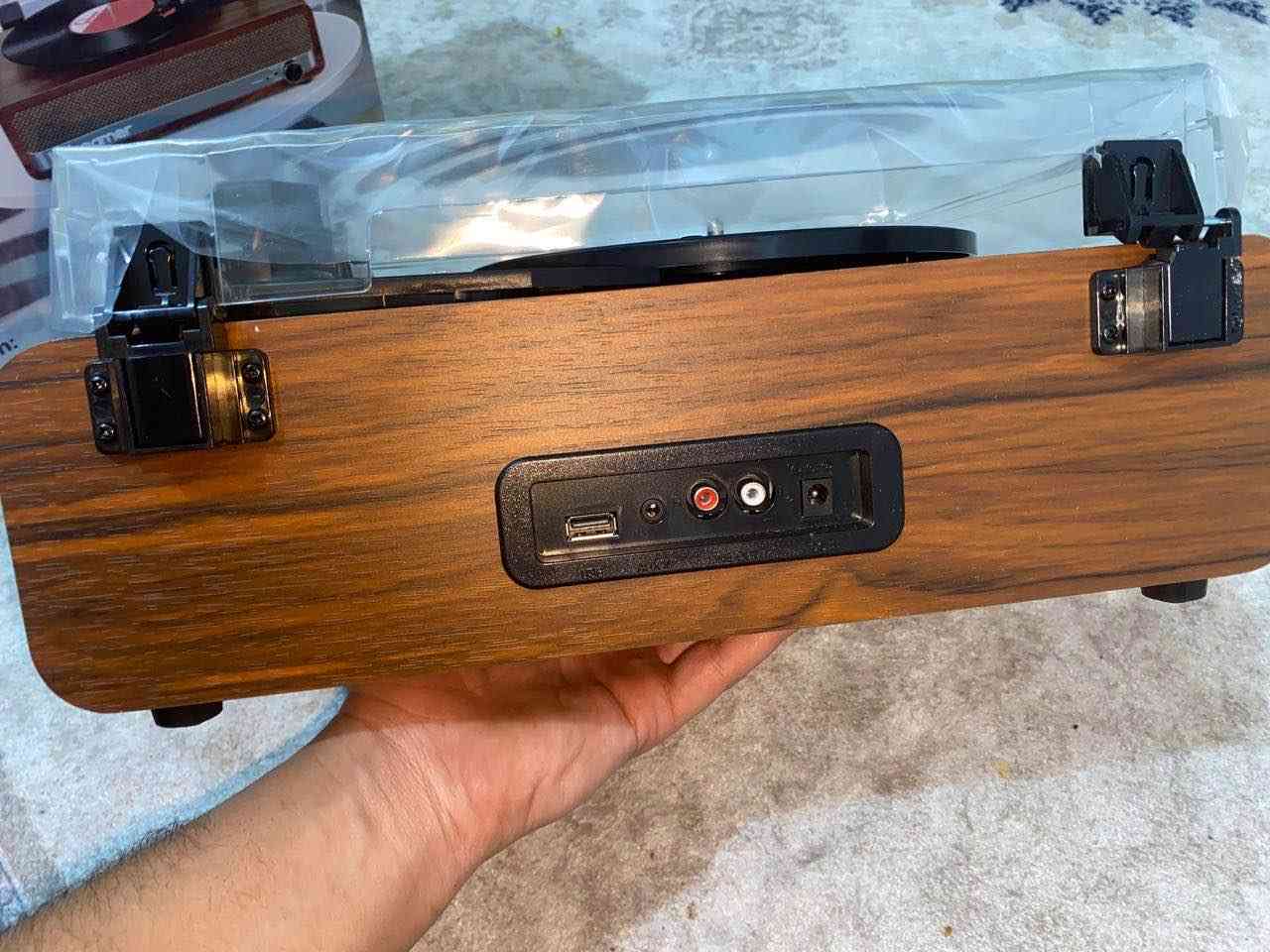 دیجه‌ی فۆلكلۆری نوێ ئیشی نه‌كردوه‌ 
بلوتوزه‌ فلاشه‌ كاسێتی خۆی هه‌موو ئیش ده‌كات به‌شه‌رت
شتێكی زۆر جوان و نمونه‌ سه‌عرێكی زۆر هه‌رزان 
گه‌یاندن هه‌یه‌ 
*********** كويسينجاك, أربيل
