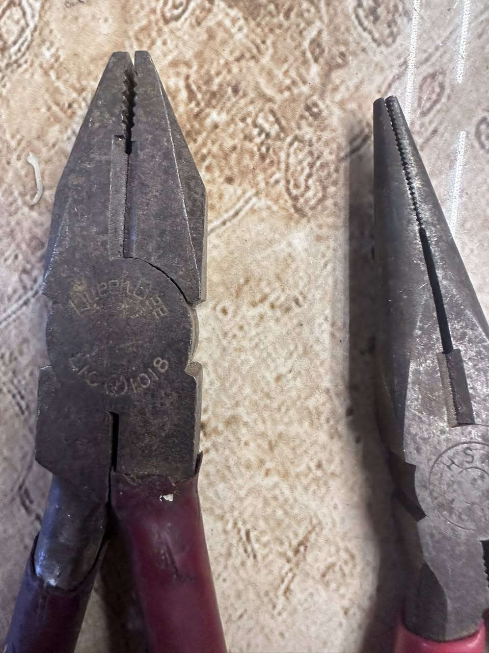 ياباني اصلي مالت حاوية للي يرغب عدد ٢ بلايس ولاوية زغيرة


**إذا كنت صاحب هذا الإعلان وتريد حذفه لأي سبب، رجاءا أرسل رسالة إلى الدعم الفني**