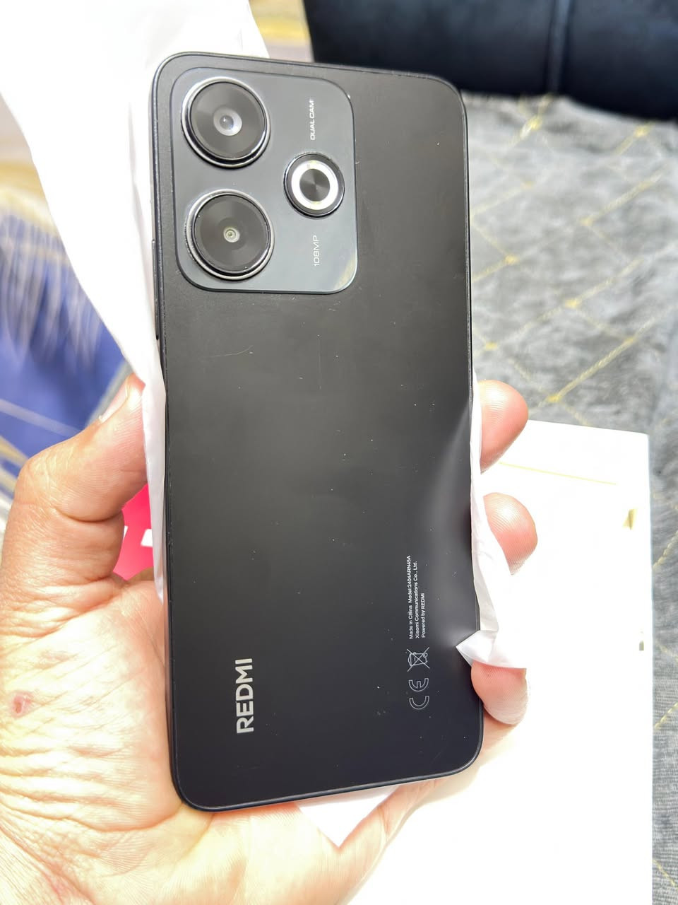 ريدمي x13 ذاكره 256 جهاز صارله شهرين من اخذته بعده جديد مكفول من اي شي اخذته 210 حالين عارضه 150 مكاني بلديات ***********
