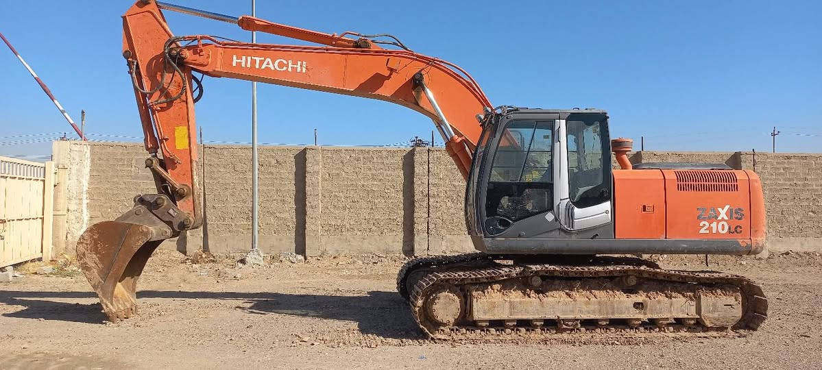 هيتاشي 210Lc ***********
