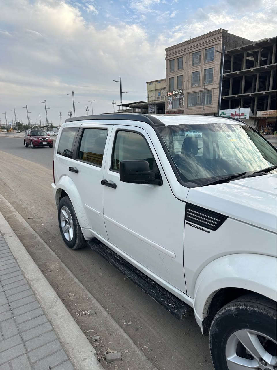 دوج انترو 2008 خليجي فور ويل كفاله عامه كير مكينه كفاله رقم اربيل أنكليزي سنويه منتهيه صارلها أربع اشهر راعيها بعلي الغربي يريد تحويل السياره مكانها البصره  السعر 90 ورقه وبيها مجال رقم صاحب السياره. *********** البصرة, العراق
