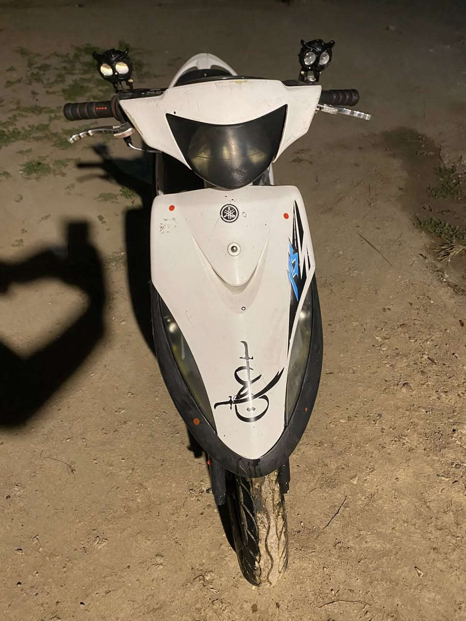 دراجة ماكس عدلة بوشة ٥٥ كلشي بيهة شغال بس من عدة صندوك ميقفل  ***********
بيع ٥٥٠ بيهة مجال
