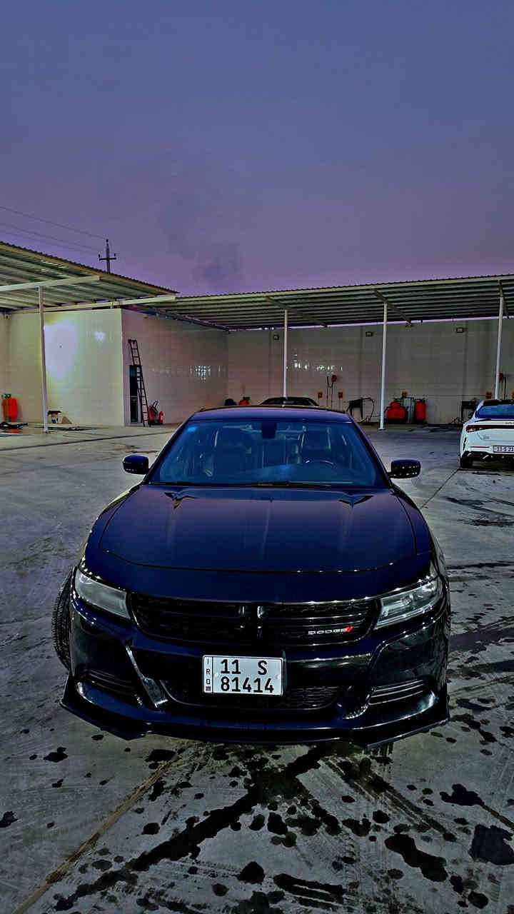 جارجر موديل 21 
بدون حادث 
ولا صبغ 
سيارة داخله كلين بدون حادث المواصفات فول مواصفات حجم ك6 سلندر فتحه سقف سلايد حساس خلفي كراسي جلد كشنات تدفئه تبريد سترين تدفئه كراسي كهربا كوشن ميموري خزن مري قلابه سيارة جاهزة من كولشي محرك سيارة بغداد بيها سونار موجود ويه صور 
***********
