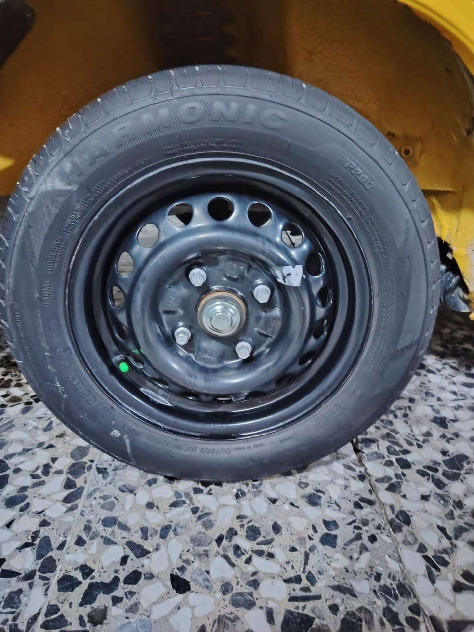 السلام عليكم سايبه موديل 2018 كفاله عامه ماشيه ١٣٠مكفوله من صبغ وضربه شواصي مكفولات تخم تاير ويل جديد محرك كير صدر تبريد كله جديد رقم الهاتف ***********
