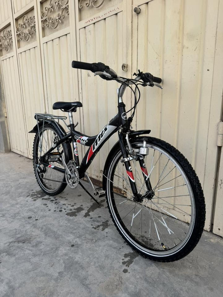 حجم٢٤
بالەی تایوانی 
 ١٠ گێڕ
 ب
سیستم shimano 
بەکار نهاتوە لیرە 
هەمو گیانی ئیش دەکات بی عیبە
 شوێنمان /کلار -قەزای ڕزگاری 
گەیاندنمان هەیە بۆ تەواوی عێراق
***********
