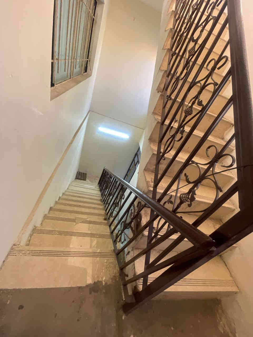 🏠 للإيجار في السيدية
📐 بيت مساحة 130 متر

✨ يحتوي البيت على:

🛏️ غرفتين 2 نوم

🍳 مطبخ

🛋️ صالة

🚿 خدمات عدد 2 طابق الاول وطابق الثاني

🚗 كراج

🌿 حديقة صغيرة

🔑 البيت مدخلين

ايجار 800

📞 للاستفسار أكثر الاتصال عبر الرقم التالي

📱 أو التواصل عبر الواتساب 

***********
***********
