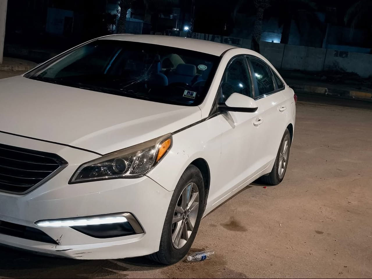 سوناتا 2016 لون ابيض لؤلؤي كلين حادثه فقط بارد بالجاملغ الامامي مال جناي من زمان عدنه صارله 6 سنوات  رقم اربيل 
بيه كم مكان تشليع بالصبغ بالقماره فقط قابلات للتصليح ***********
مكانه بالنجف اتصال فقط
سعرها 105
