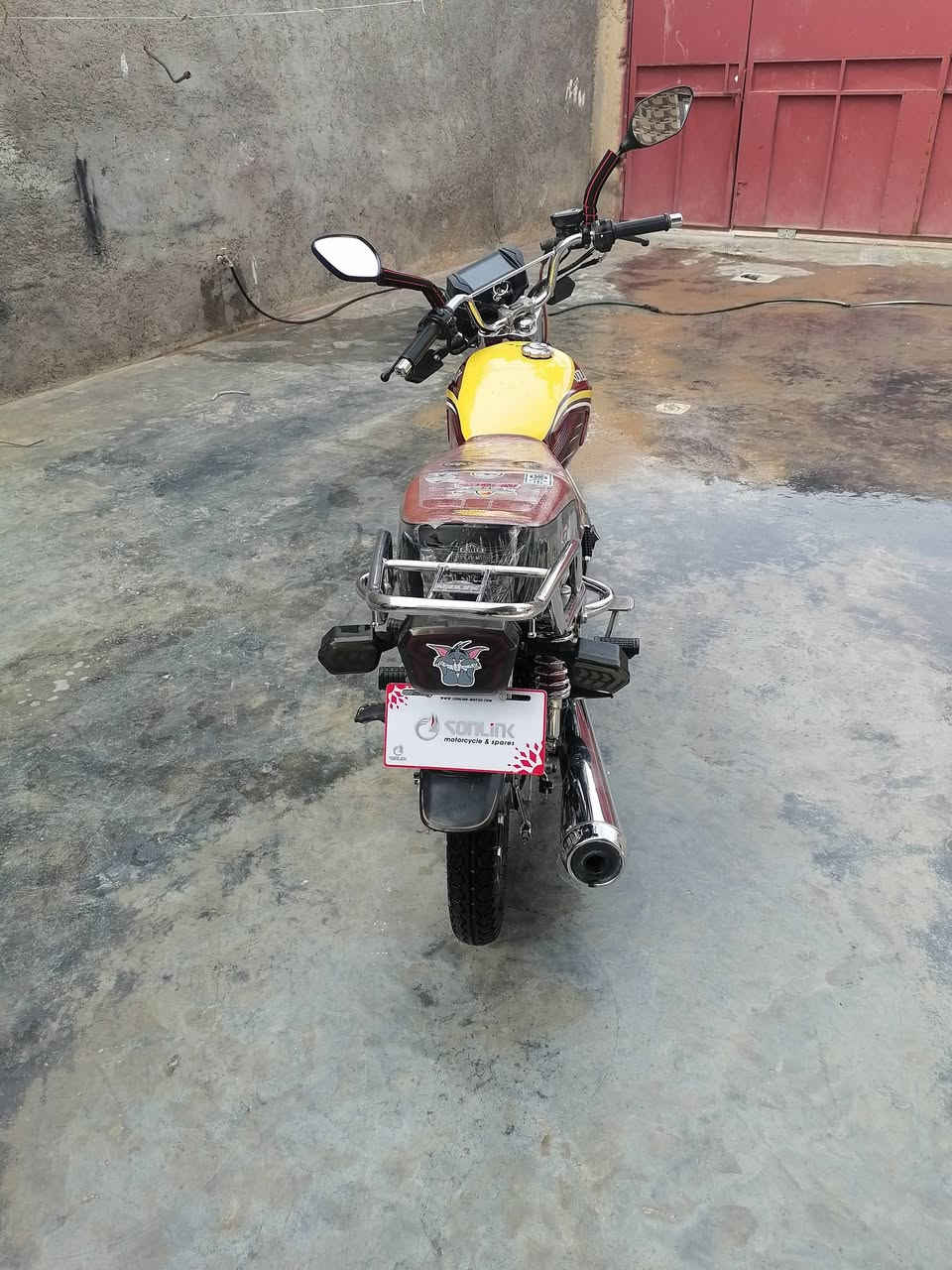 دراجه سولنك 2024 شكل25 للبيع ويرهم مراوس دراجه تخم تاير  جديد كهربائيات شغاله كامل مينقصه شي محركه نشاط ونعومه خير من الله مكاني القائم حصيبة ***********
