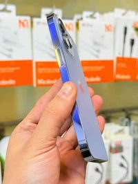 ايفون ١٣ بروماكس للبيع  الذاكرة ٢٥٦  البطاريه ٨٧  الجهاز بلادي ممبدل ب...