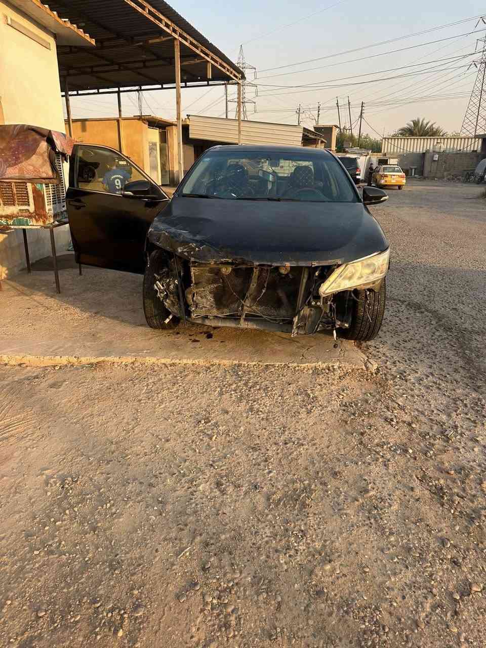 سلام عليكم كامري آريون 
٢٠١٥ خليجي رقم بغداد 
بيها حادث وبيع على وضعها 
شغالة وتمشي سابقاً مكفولة 
السعر ٨٣ رقمي ***********
