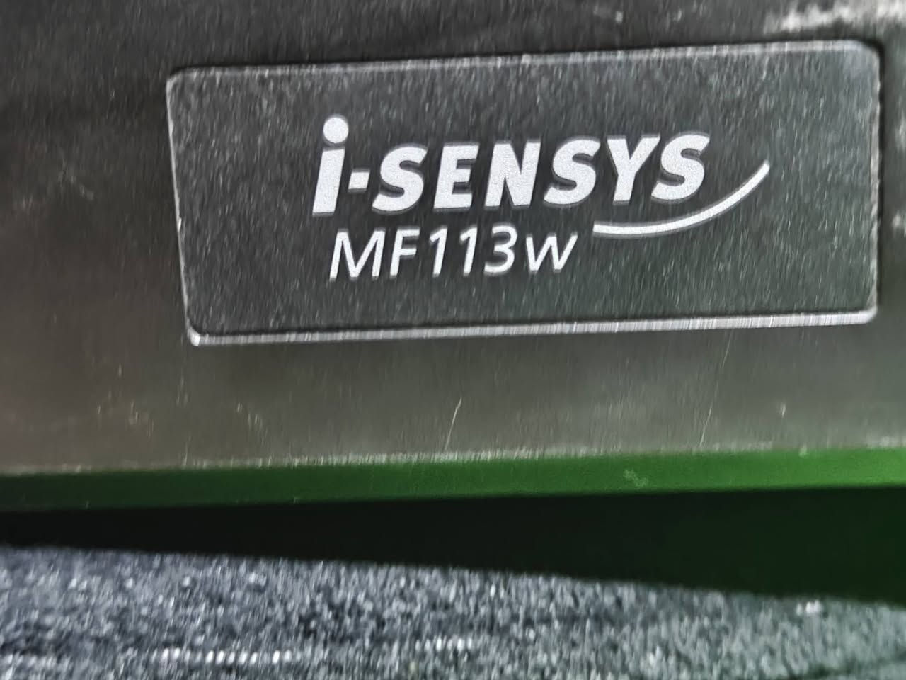 عندي طابعتين من شركة Canon الأصلية، الغراض قمة بالنظافة واستخدامهن كلش بسيط (يعني مجرد تجربة مرة أو مرتين)
1. طابعة الصور الفوتوغرافية Canon SELPHY CP1200
​الحالة: نظيفة جداً (مستخدمة مرة وحدة)، كاملة وية كرتونها.
​المميزات: طابعة حرارية تطبع صور احترافية وتتحمل سنين بدون ما يتغير لونها. تدعم Wi-Fi يعني تطبع مباشرة من موبايلك بضغطة زر.
​الاستخدام: مستخدمة شي بسيط كلش ومرجوعة للكرتونة.
​2. طابعة كانون الليزرية Canon i-SENSYS MF113w
​عادي 
​المميزات: طابعة 3 في 1 (طبع، استنساخ، سكنر). ليزرية وسريعة جداً وتدعم الـ Wi-Fi والطباعة من الموبايل.
​الاستخدام: همينة مستخدمة مرة وحدة وباقية على حطتها.
​💰 السعر الكلي:
​250,000 دينار عراقي (للطابعتين سوية).
للتواصل ***********
