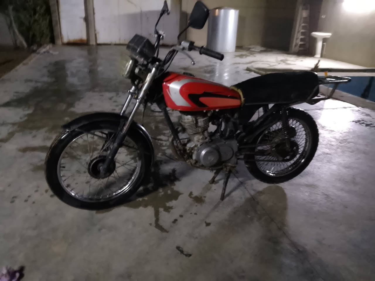 دراجه البيع سعر 190 بيه مجال موديل 2015 مروس هم عادي محرك بيه صوت مااعرف شنو هذا  ‏‪***********‬‏
